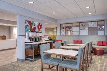 Hampton Inn Cleveland Airport - Tiedeman Road,Cleveland>>Brooklyn,3 star