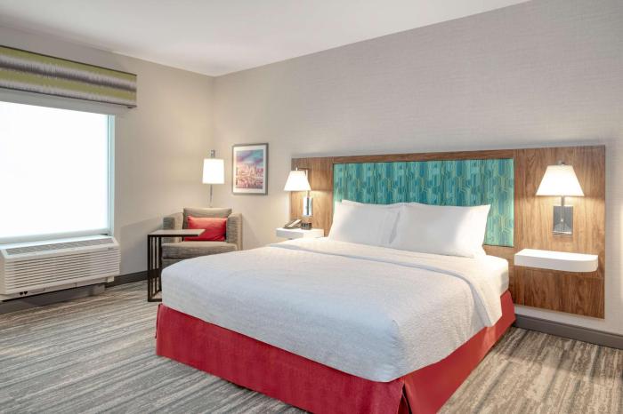 hampton inn cleveland airport tiedeman road