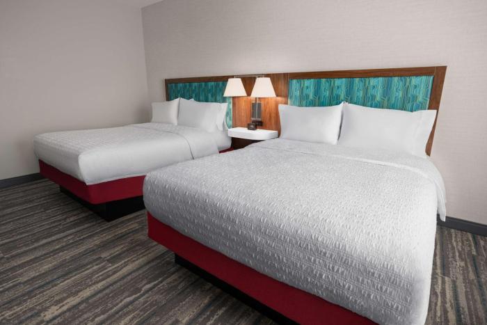 hampton inn cleveland airport tiedeman road
