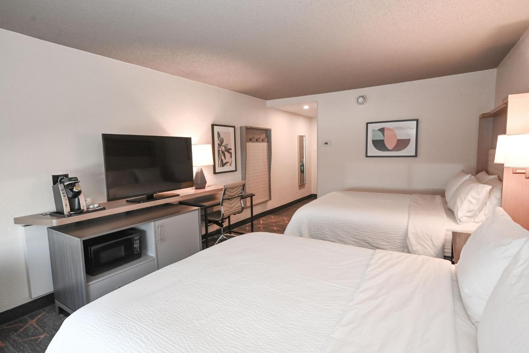 holiday inn cleveland mayfield by ihg
