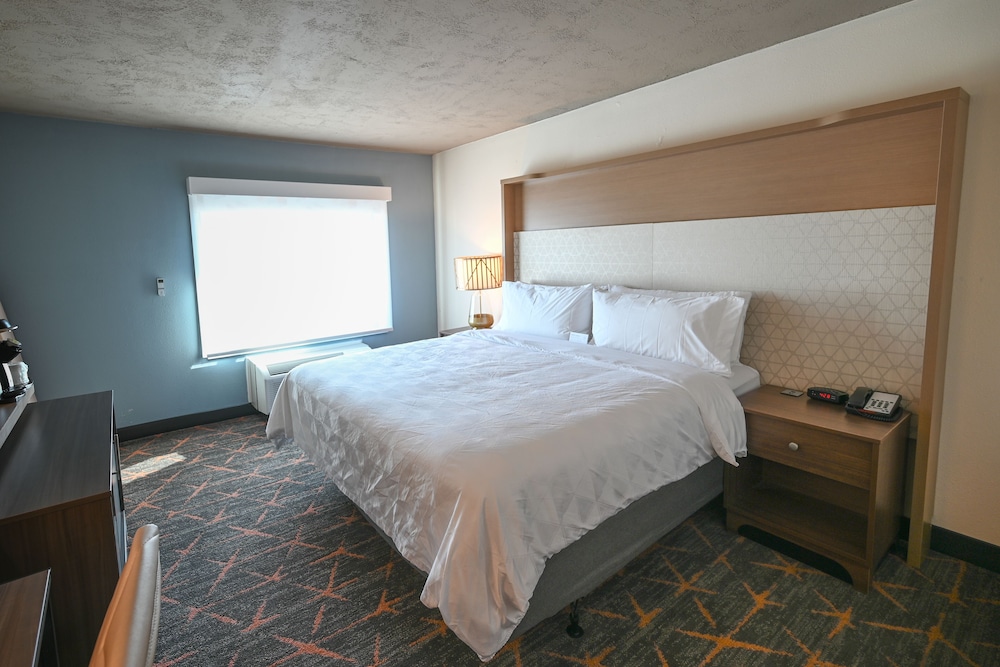 holiday inn cleveland mayfield by ihg