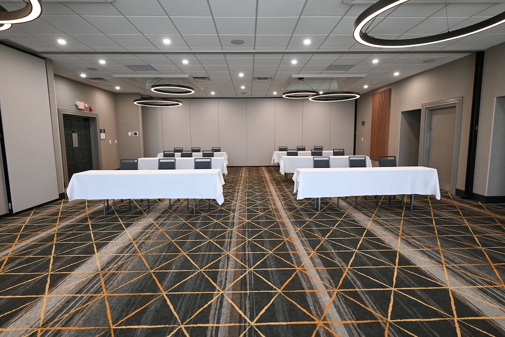 holiday inn cleveland mayfield by ihg