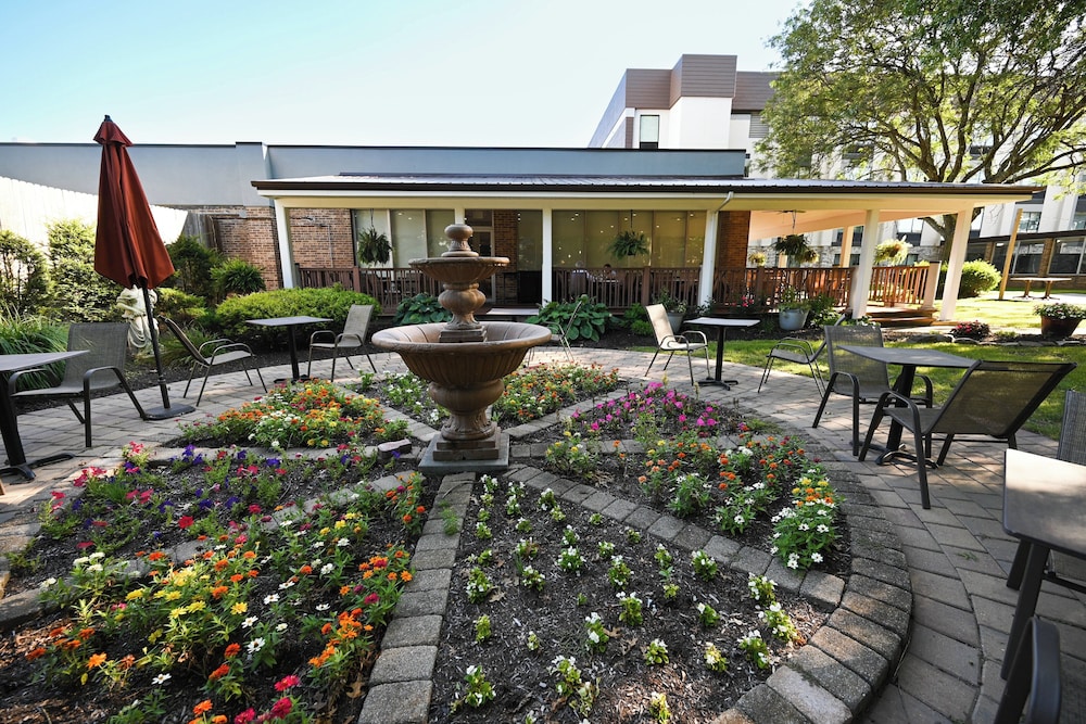 holiday inn cleveland mayfield by ihg