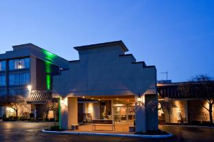 holiday inn cleveland mayfield by ihg