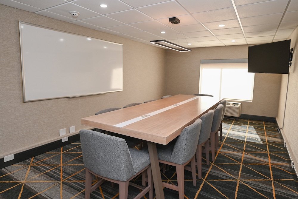 holiday inn cleveland mayfield by ihg