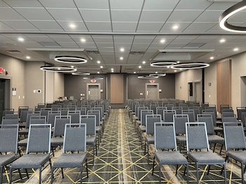 holiday inn cleveland mayfield by ihg