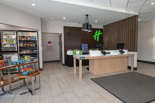 holiday inn cleveland mayfield by ihg