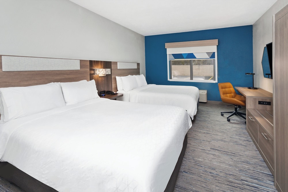 holiday inn express cleveland airport brookpark by ihg
