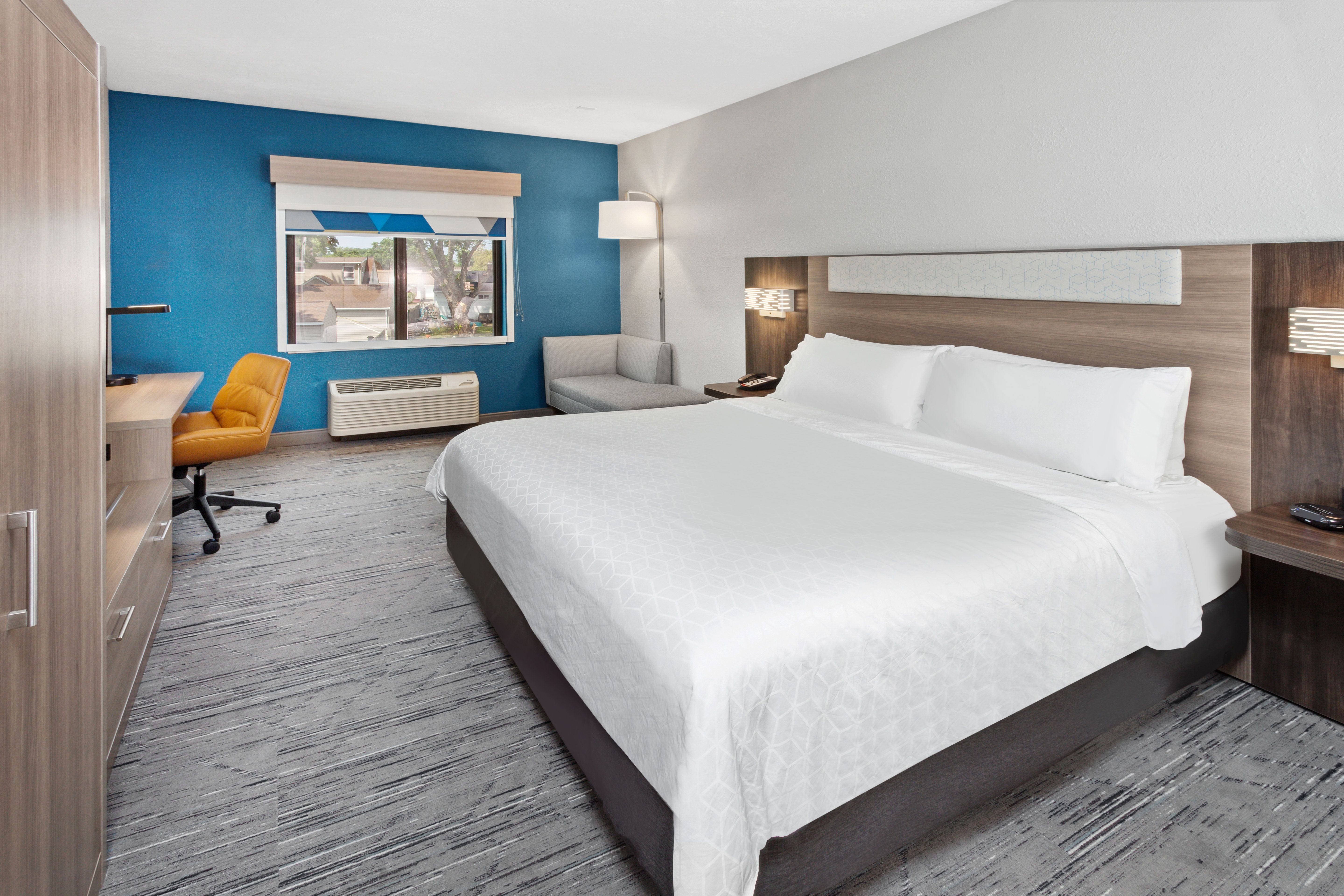 holiday inn express cleveland airport brookpark by ihg