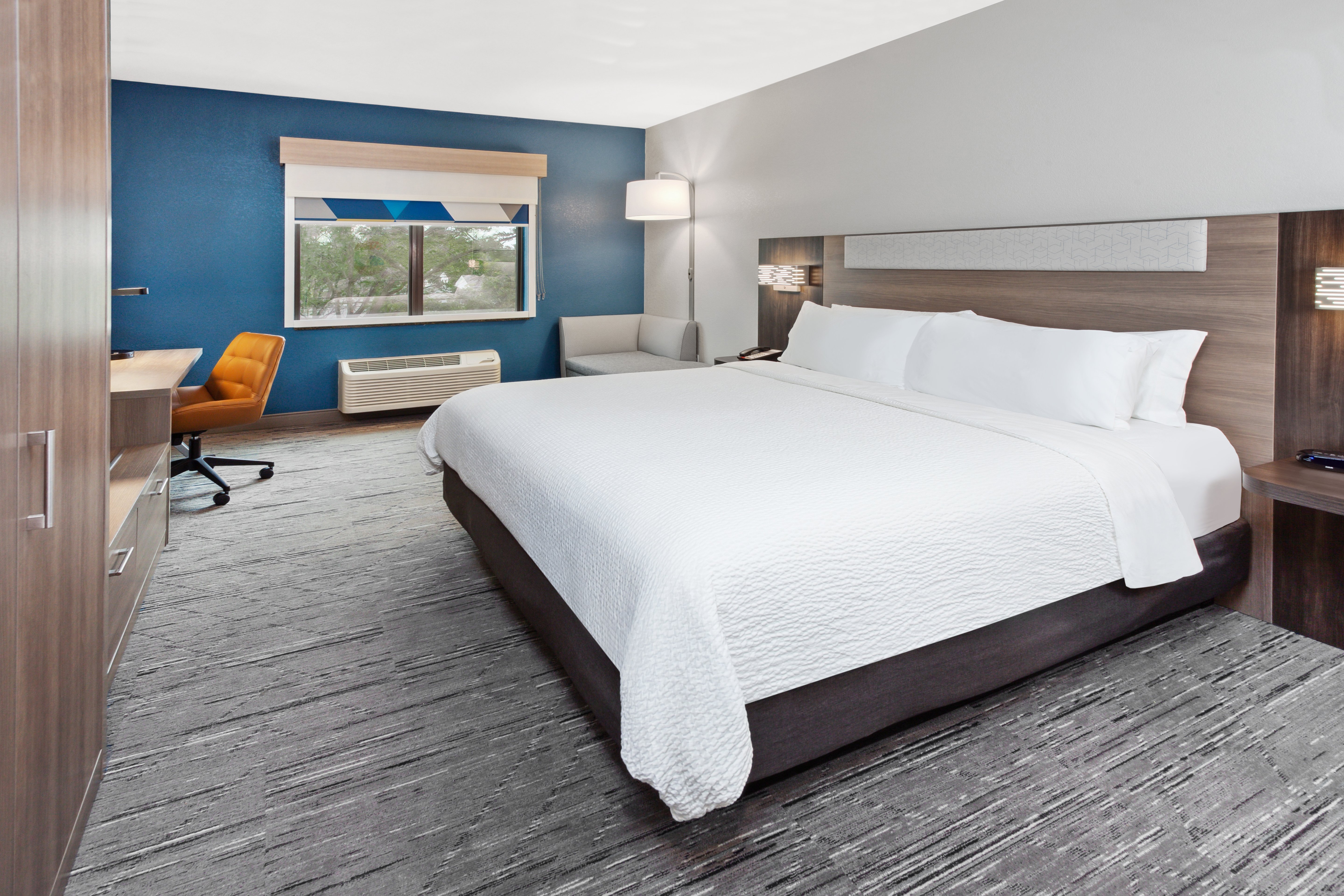 holiday inn express cleveland airport brookpark by ihg