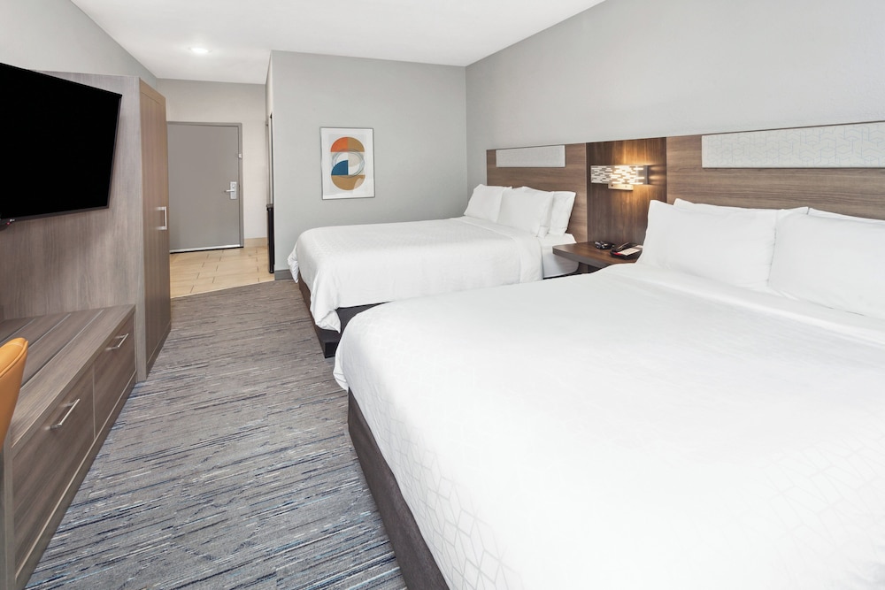 holiday inn express cleveland airport brookpark by ihg