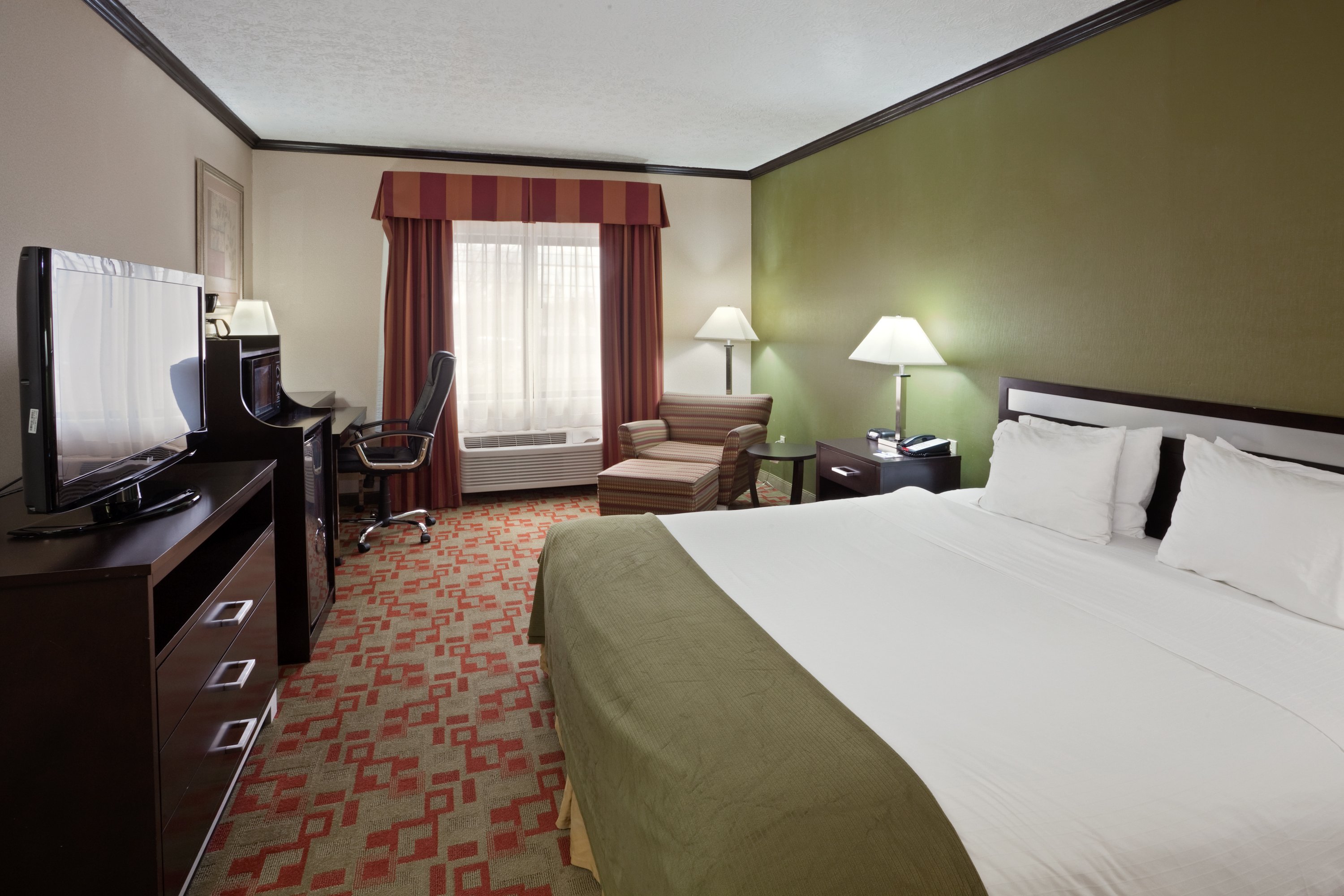holiday inn express cleveland airport brookpark by ihg