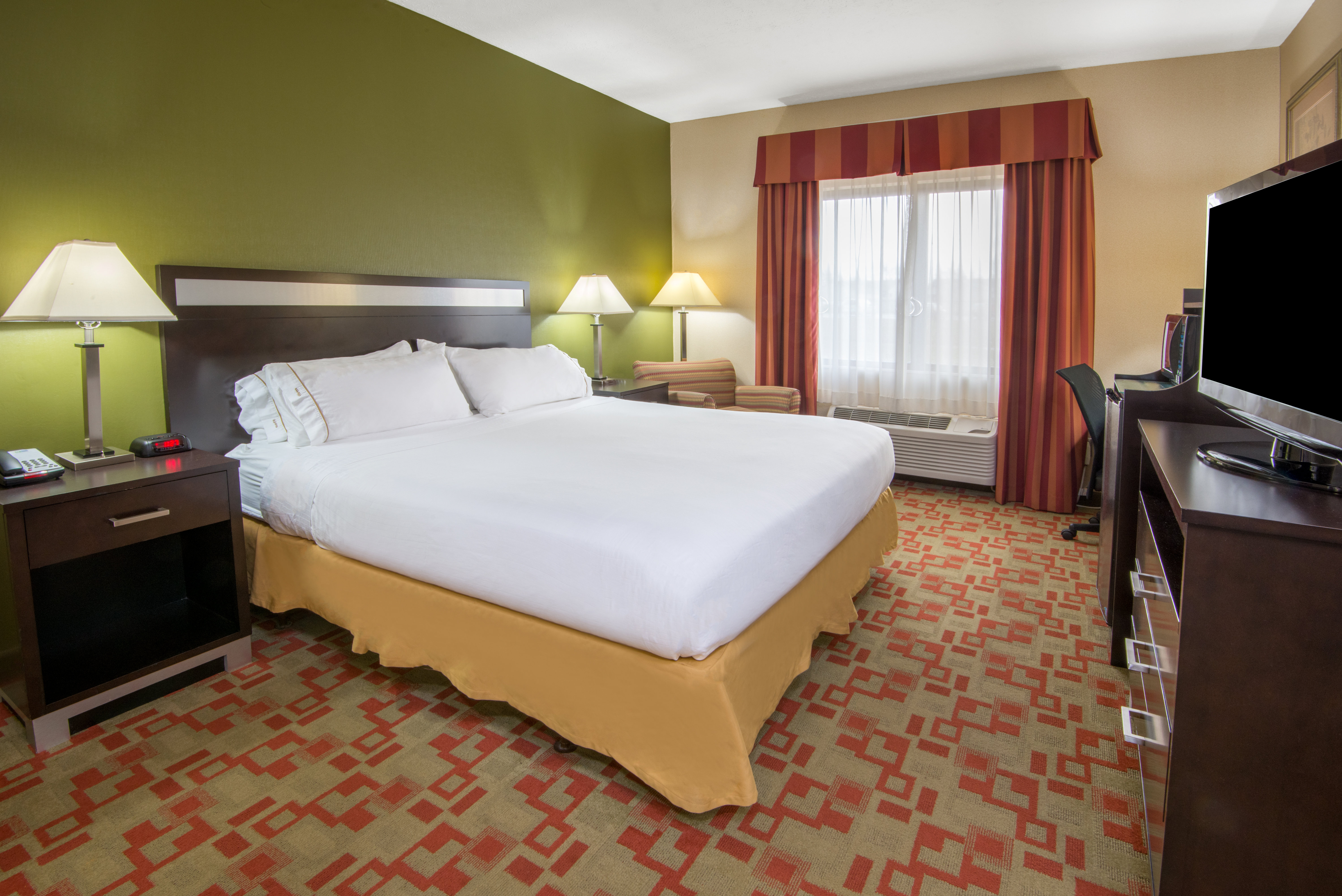 holiday inn express cleveland airport brookpark by ihg