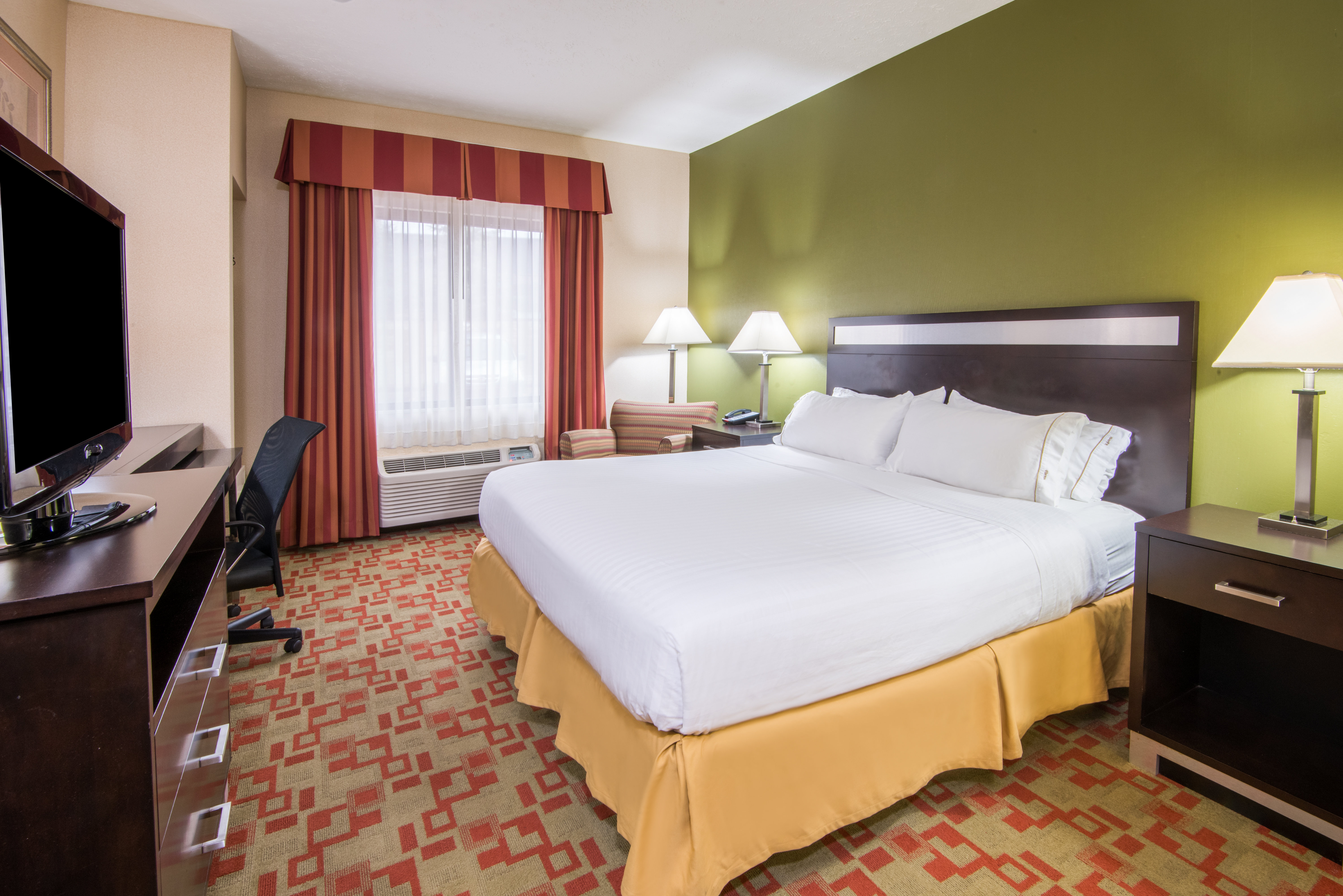 holiday inn express cleveland airport brookpark by ihg