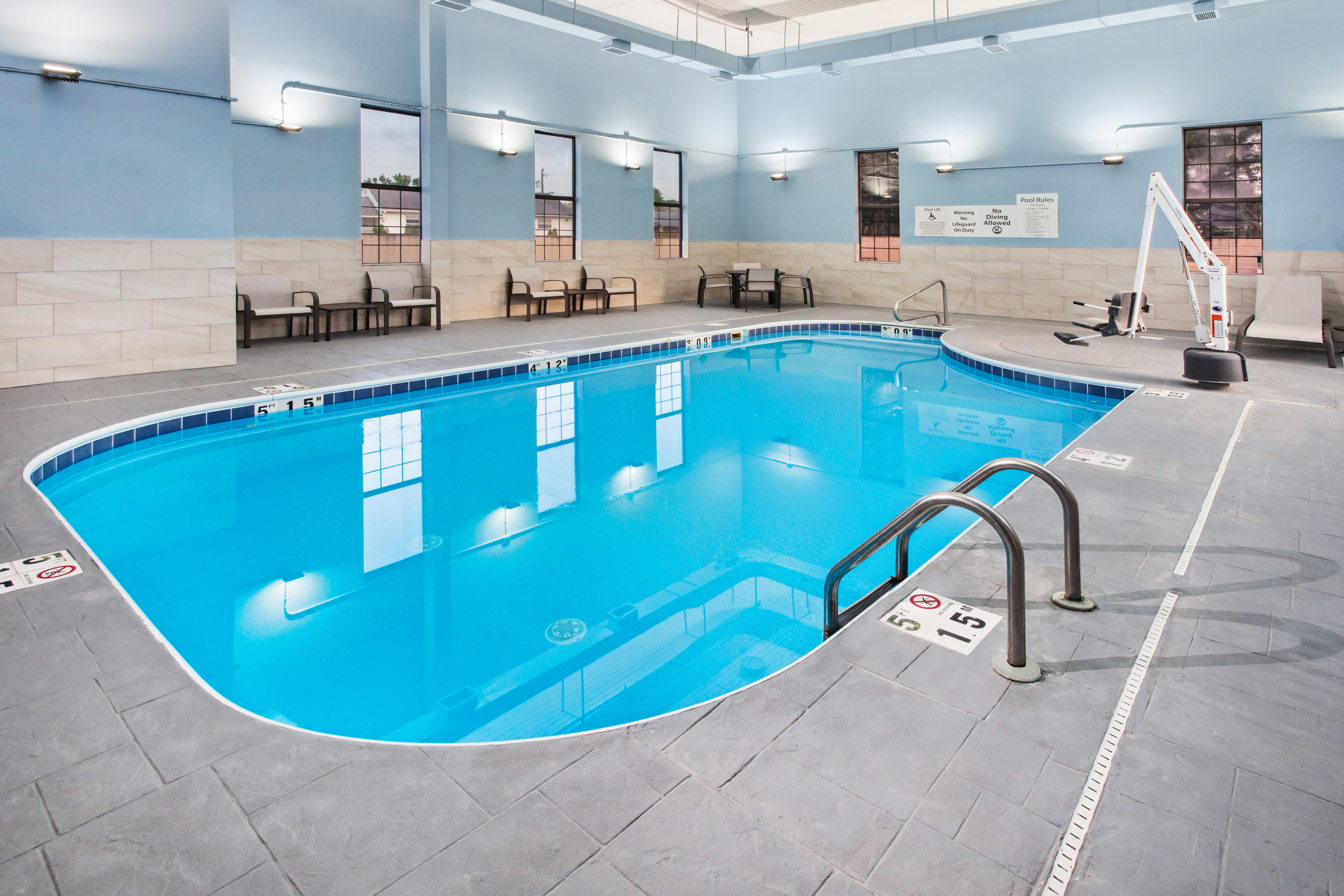 holiday inn express cleveland airport brookpark by ihg