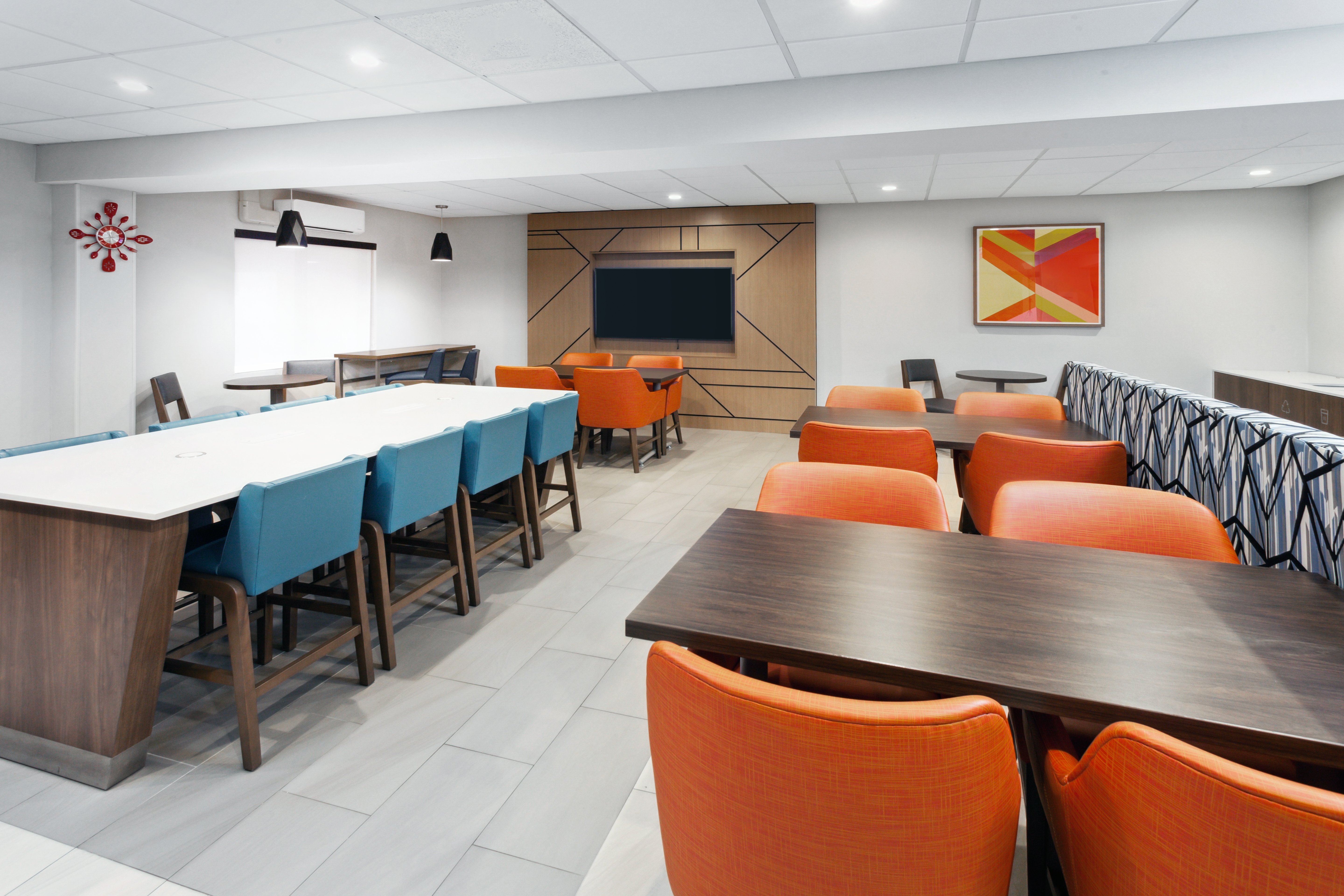 holiday inn express cleveland airport brookpark by ihg