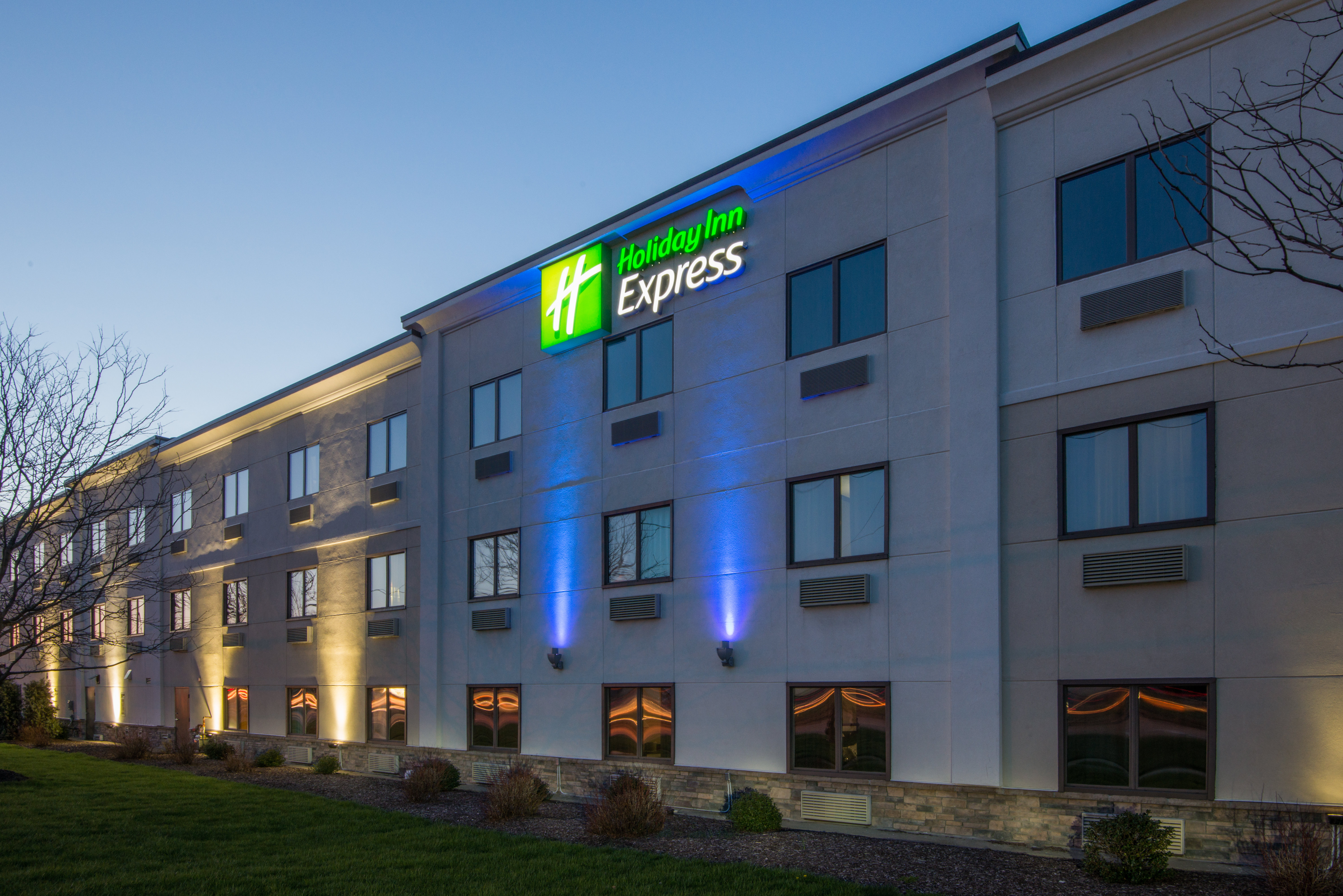 holiday inn express cleveland airport brookpark by ihg