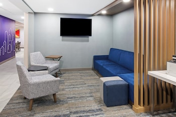 Holiday Inn Express Cleveland Airport - Brookpark By Ihg,Brooklyn>>Brook Park,3 star