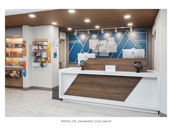 Holiday Inn Express Cleveland Airport - Brookpark By Ihg,Brooklyn>>Brook Park,3 star