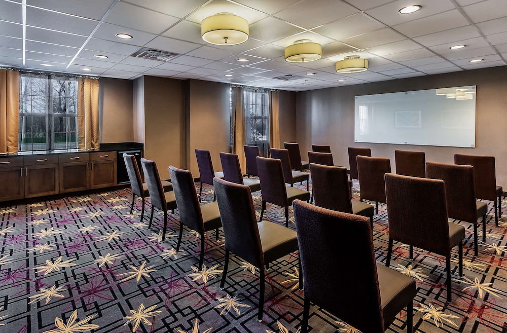 homewood suites by hilton buffalo airport