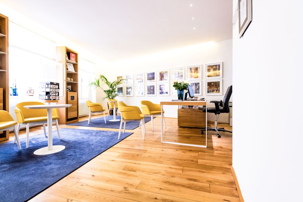 small luxury hotel goldgasse