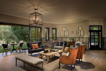 anantara stanley and livingstone victoria falls hotel