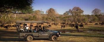 anantara stanley and livingstone victoria falls hotel
