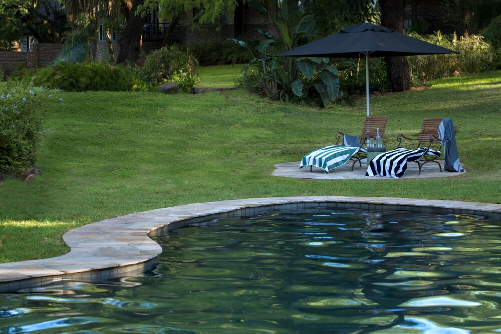 anantara stanley and livingstone victoria falls hotel