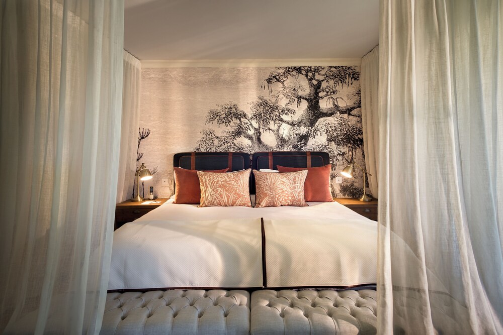 anantara stanley and livingstone victoria falls hotel