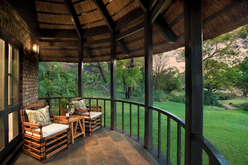 anantara stanley and livingstone victoria falls hotel