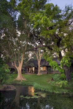 anantara stanley and livingstone victoria falls hotel