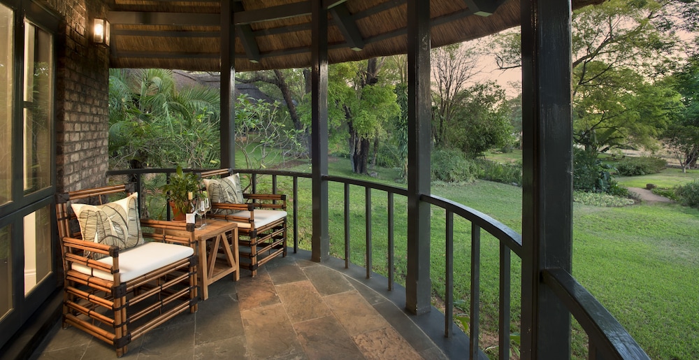 anantara stanley and livingstone victoria falls hotel
