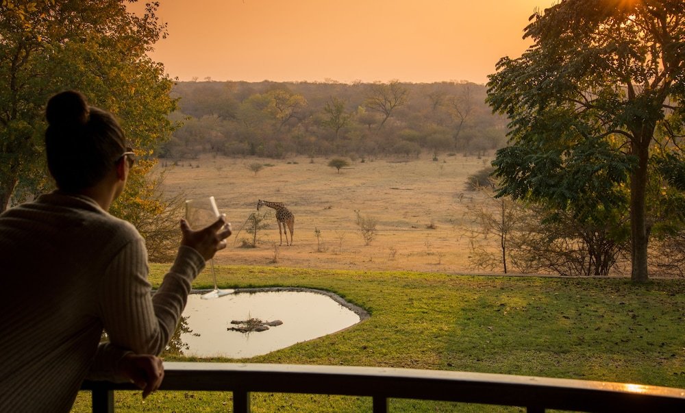 anantara stanley and livingstone victoria falls hotel