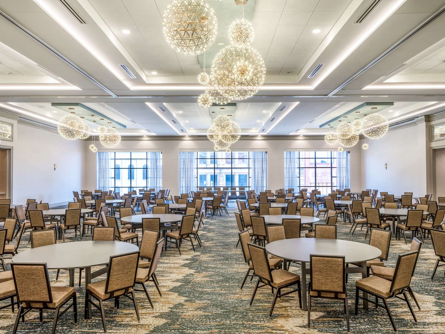 hilton garden inn toledo downtown