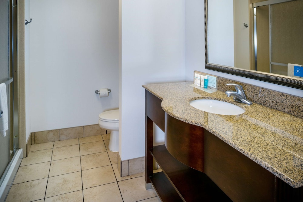 hampton inn and suites toledo perrysburg