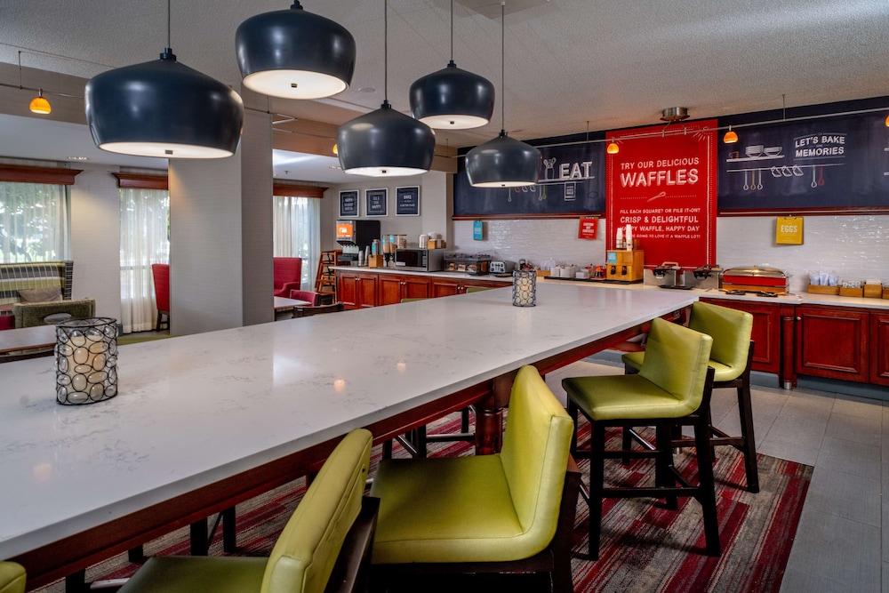 hampton inn charleston downtown