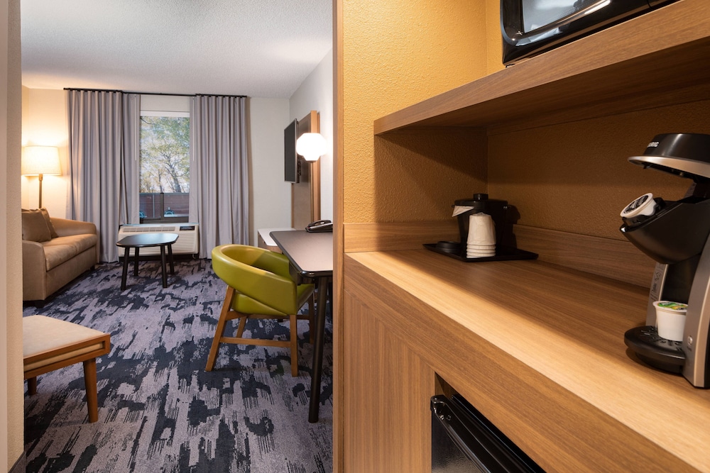 fairfield inn and suites by marriott charleston