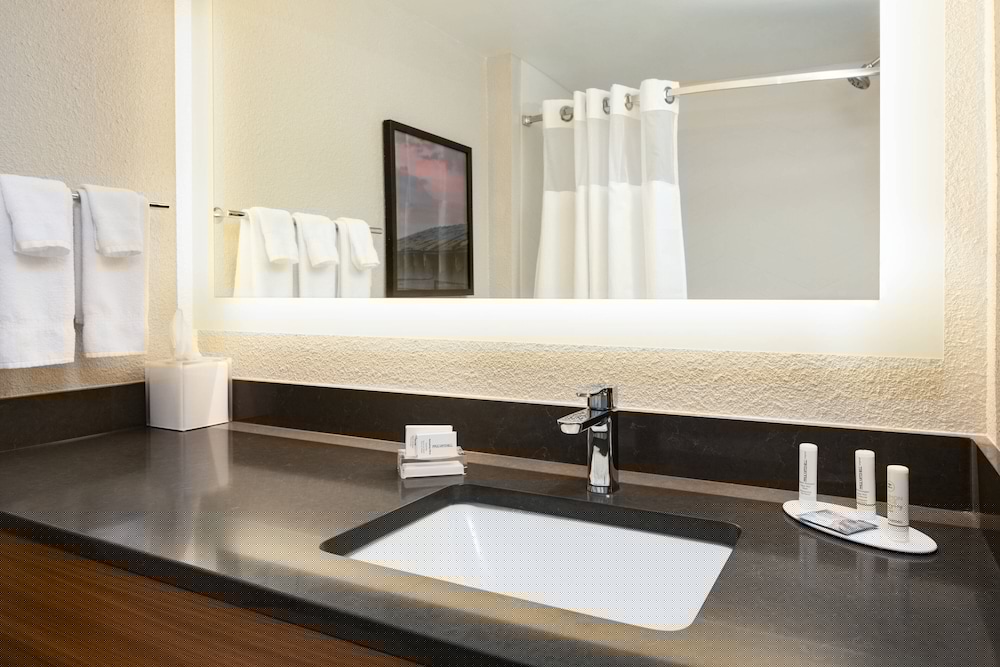 fairfield inn and suites by marriott charleston