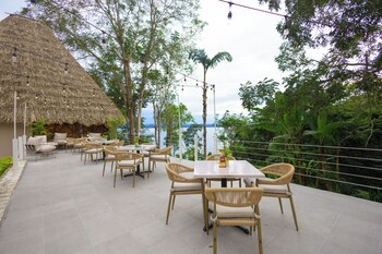 hotel camino real tikal