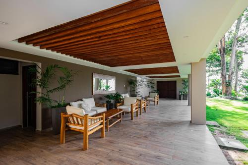 hotel camino real tikal