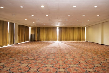 conquistador hotel and conference center