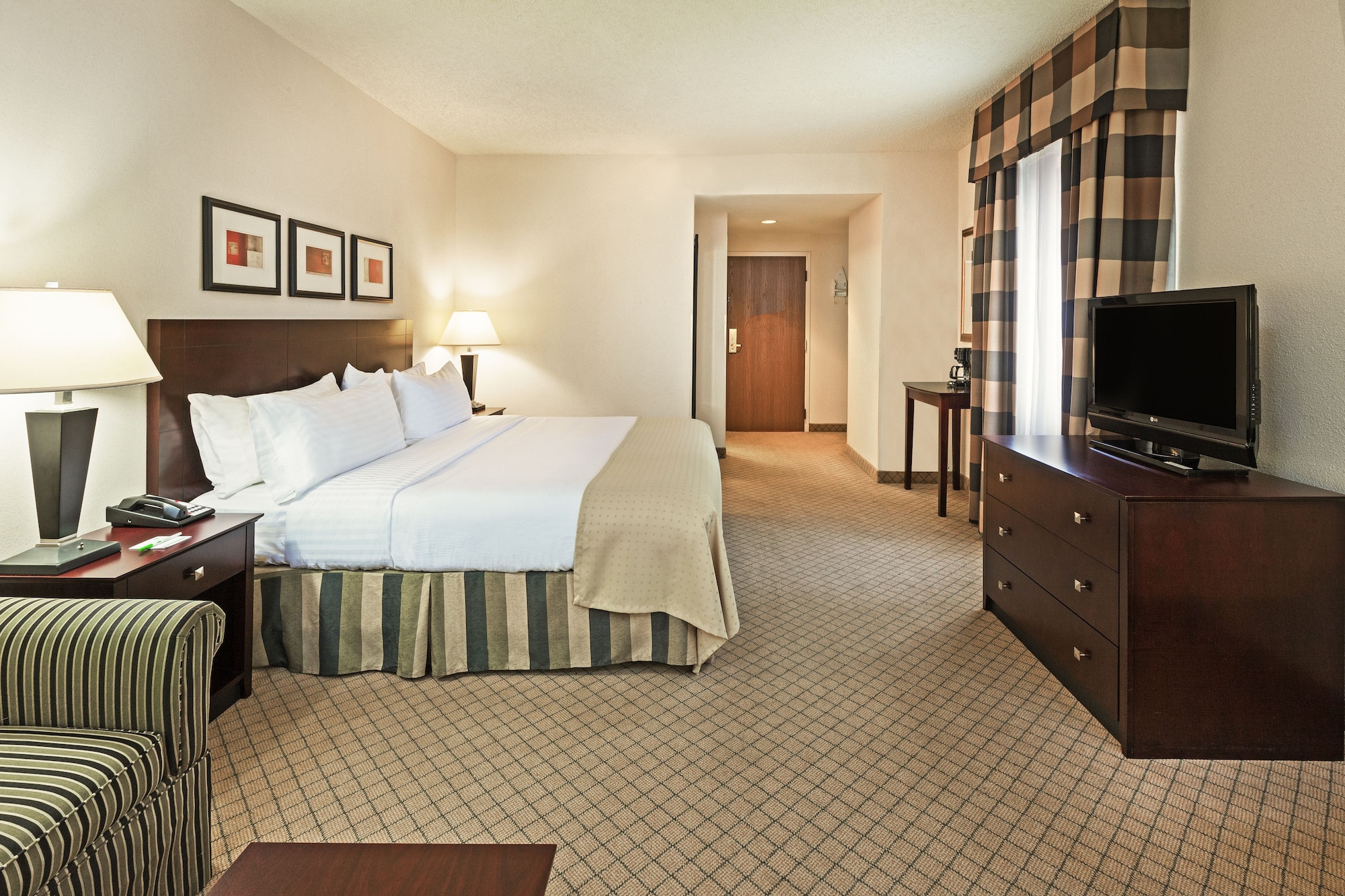 holiday inn hotel and suites springfield i 44 by ihg