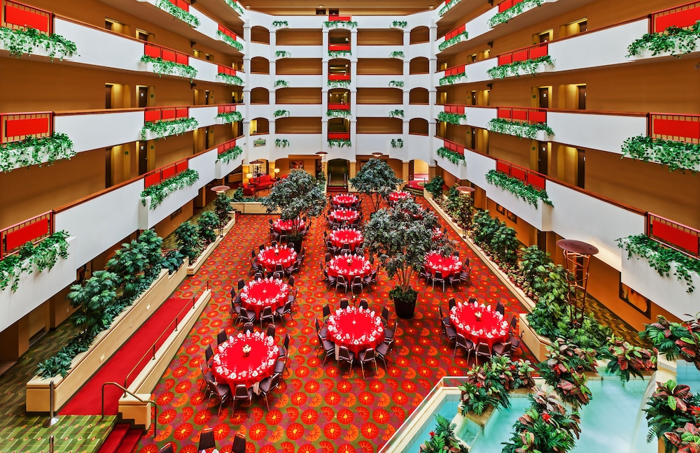 holiday inn hotel and suites springfield i 44 by ihg