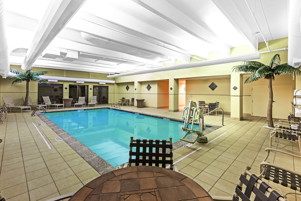 holiday inn hotel and suites springfield i 44 by ihg