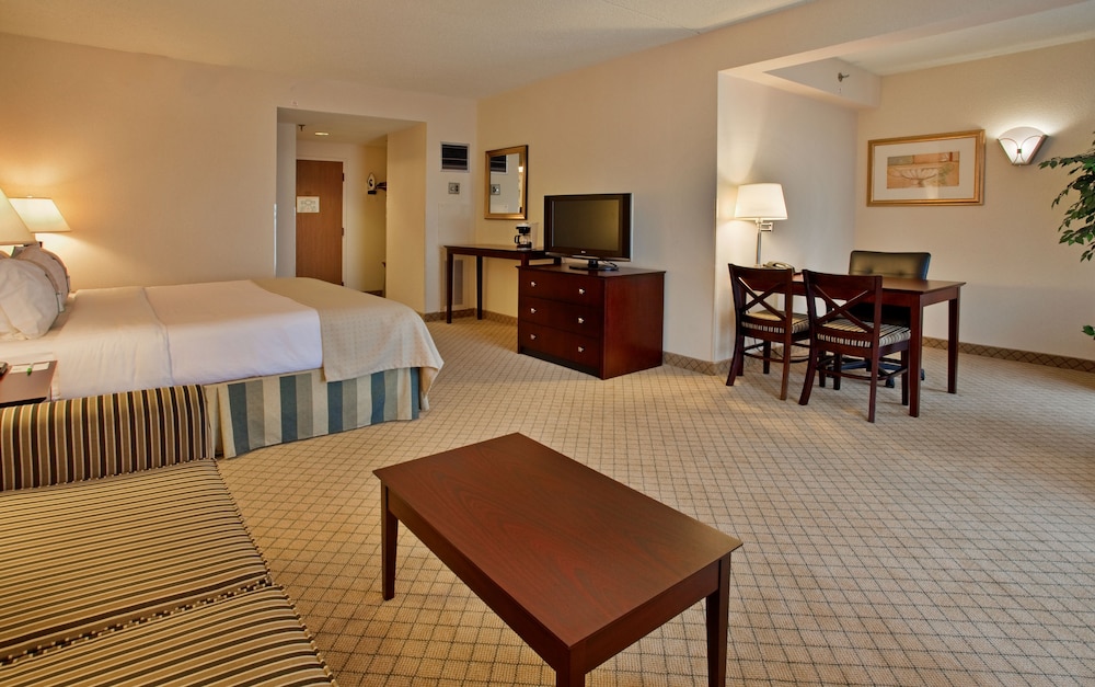 holiday inn hotel and suites springfield i 44 by ihg