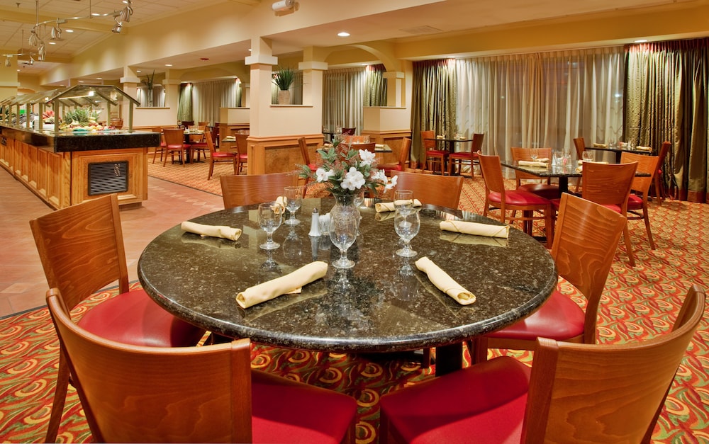 holiday inn hotel and suites springfield i 44 by ihg