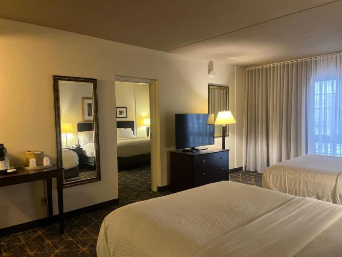 holiday inn hotel and suites springfield i 44 by ihg