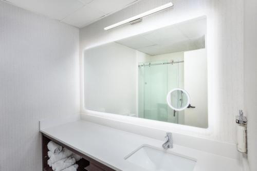 holiday inn hotel and suites springfield i 44 by ihg
