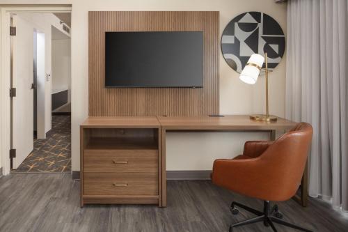 holiday inn hotel and suites springfield i 44 by ihg