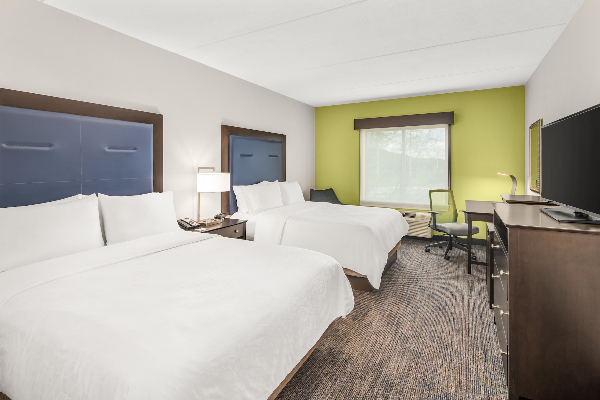 holiday inn express and suites wilmington newark by ihg
